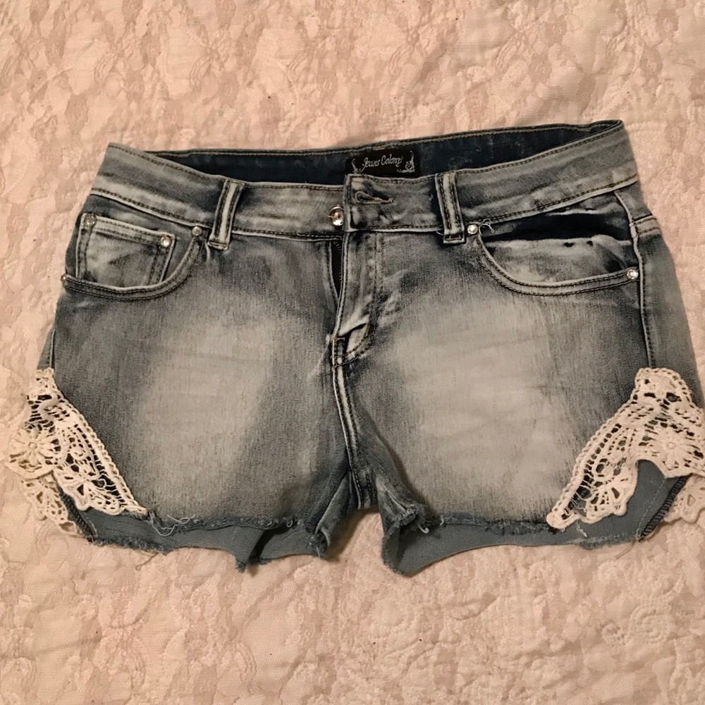Super cute and flattering jean shorts with lace!